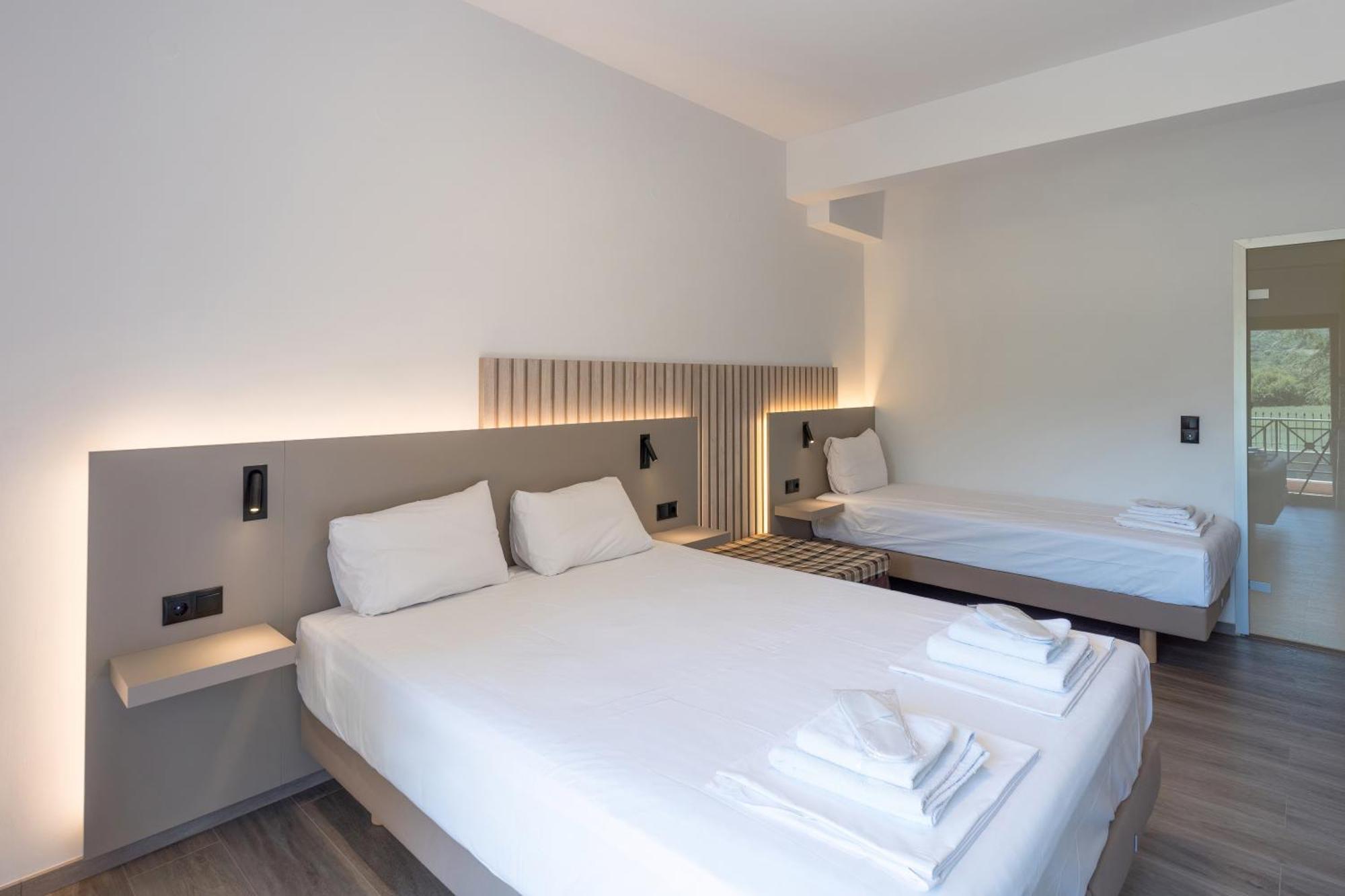 Hotel Agistro Ангістрон Екстер'єр фото